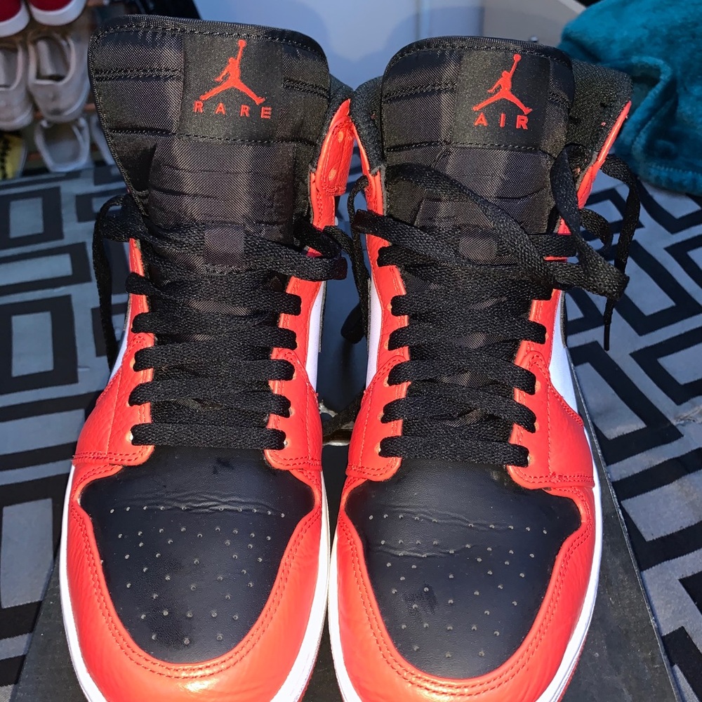 AIR JORDAN 1 - Picture 4 of 4